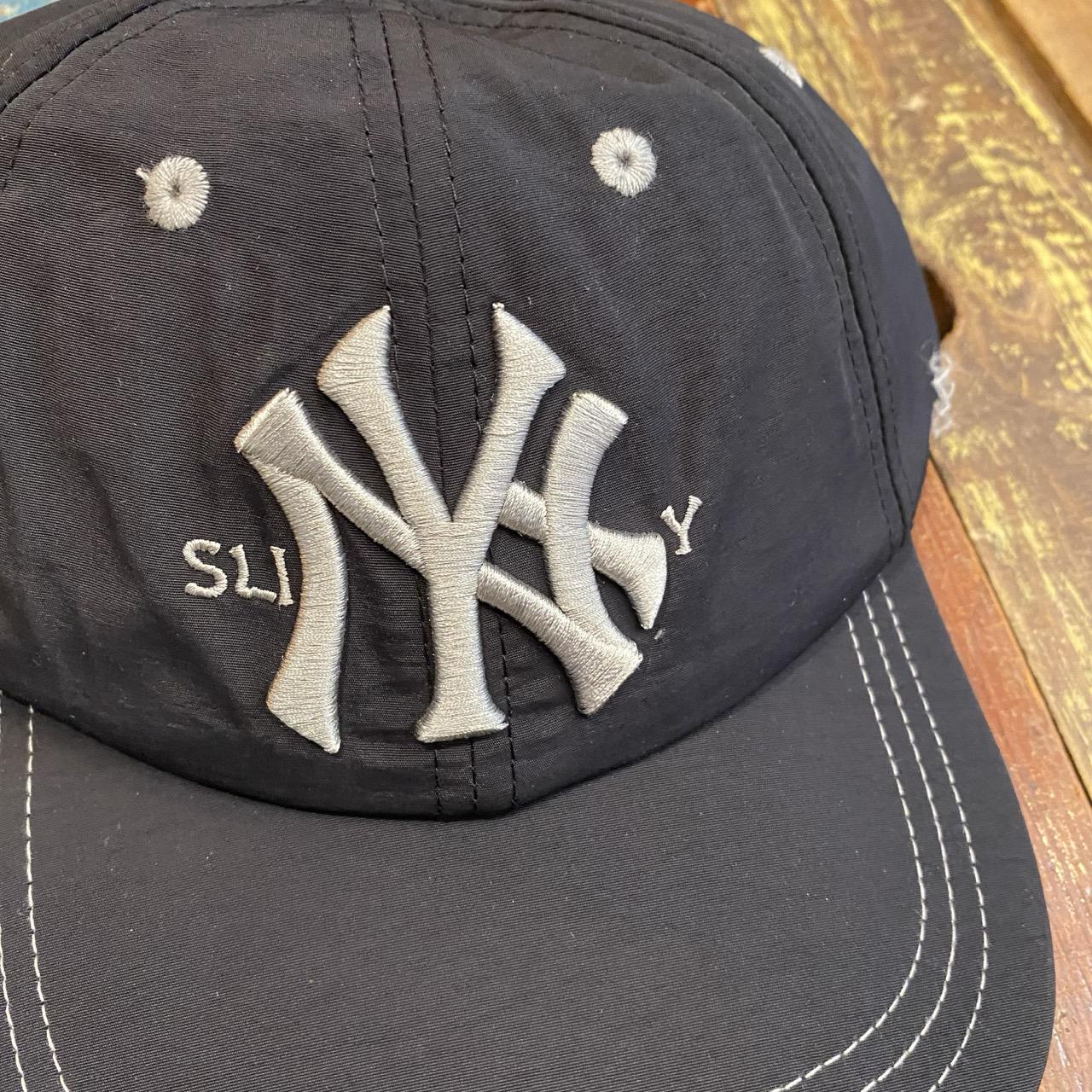 Slinky Yankees Bootleg Hat