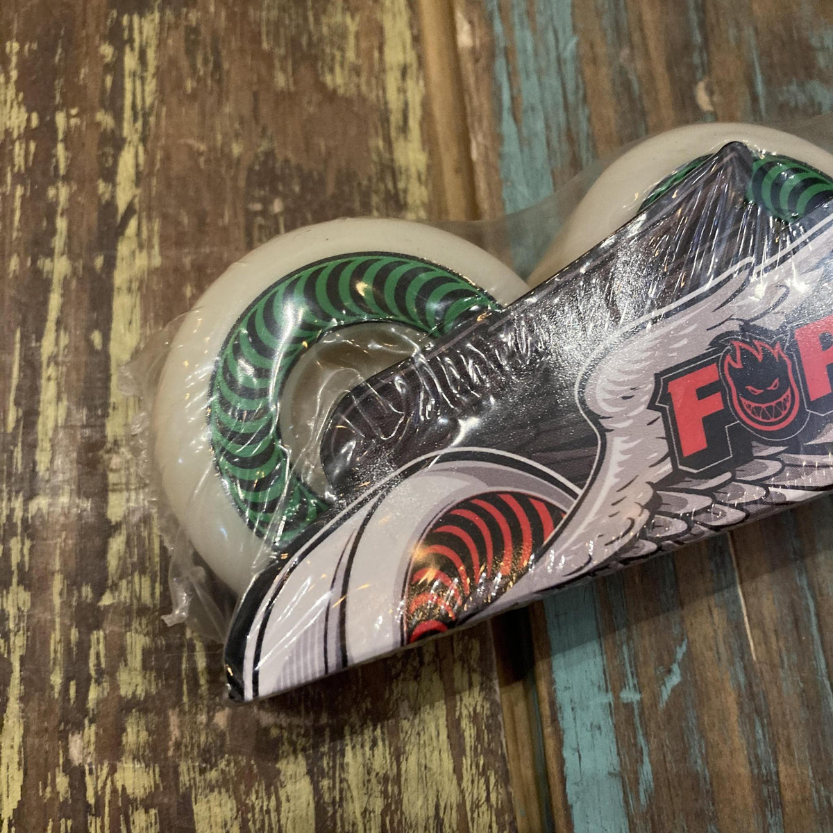 F4 99 Classic Green 52