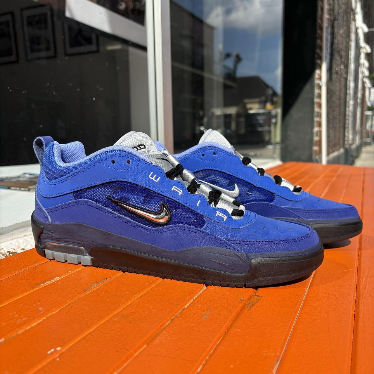 Nike Air Max Ishod (Blue Void/Radiant Blue)