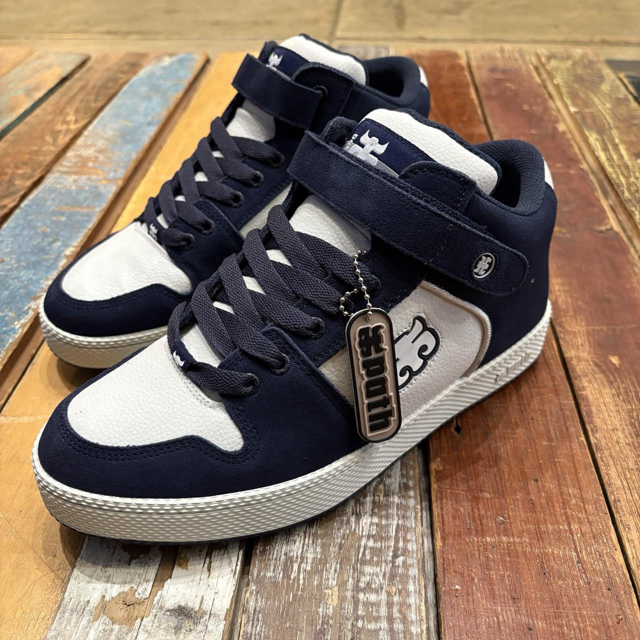 Ipath Grasshopper (Navy/White)