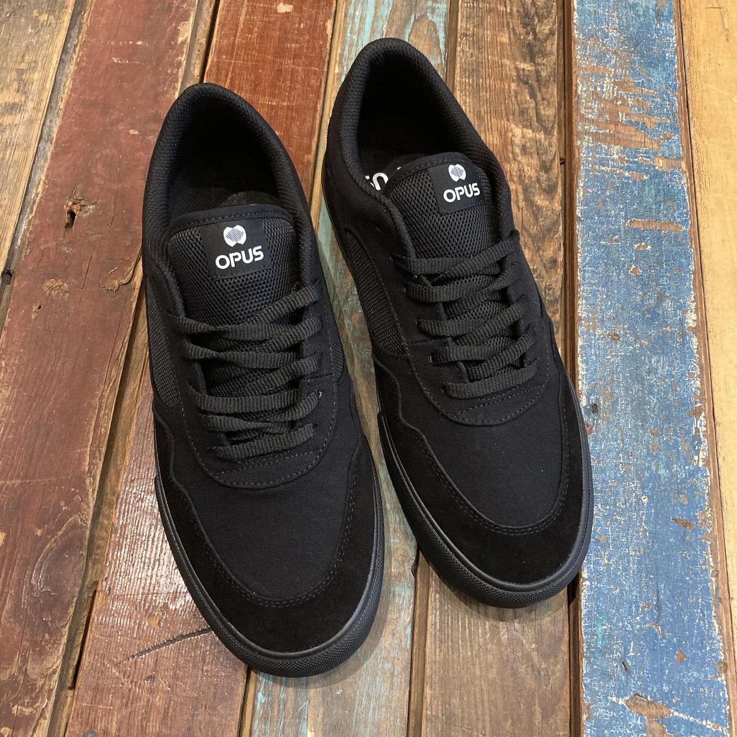 OPUS STANDARD LOW BLACK/BLACK