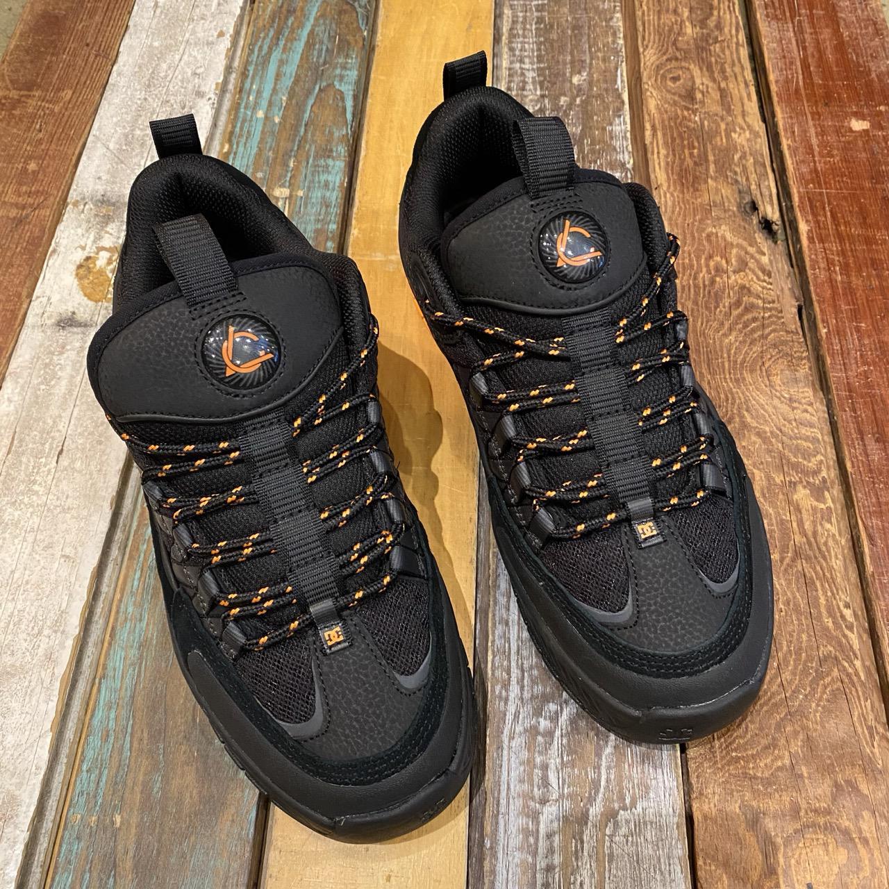 DC Shoes LUCIEN (BLACK/BLACK/ORANGE BLACK/ORANGE)