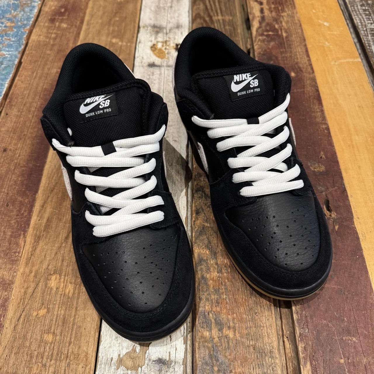 Nike Dunk Low Pro SB (Black/White Gum)