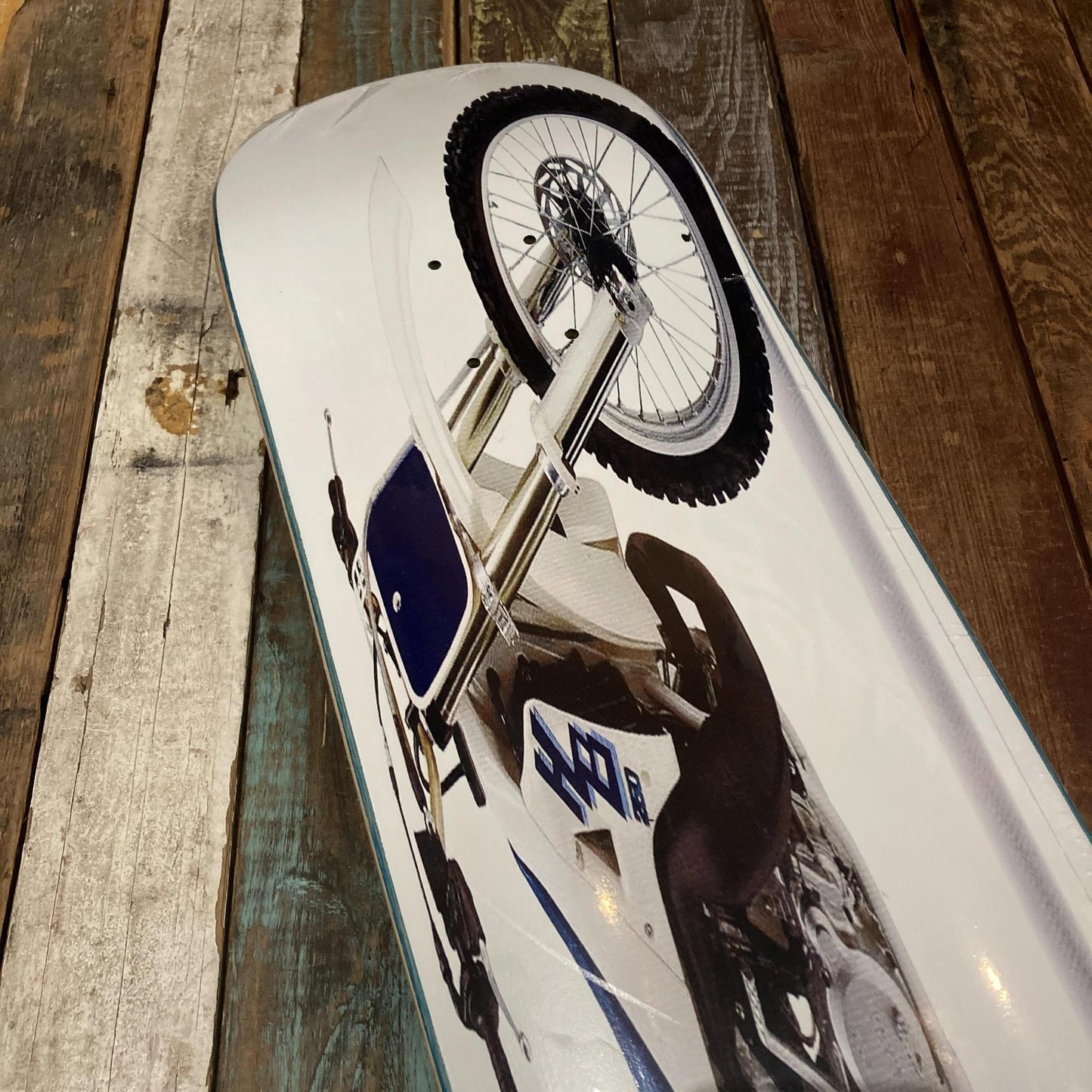 250 DECK (JUAN VIRUES)