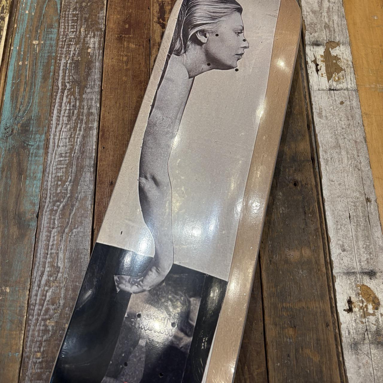 Chocolate ANDERSON FACES DECK / 8"