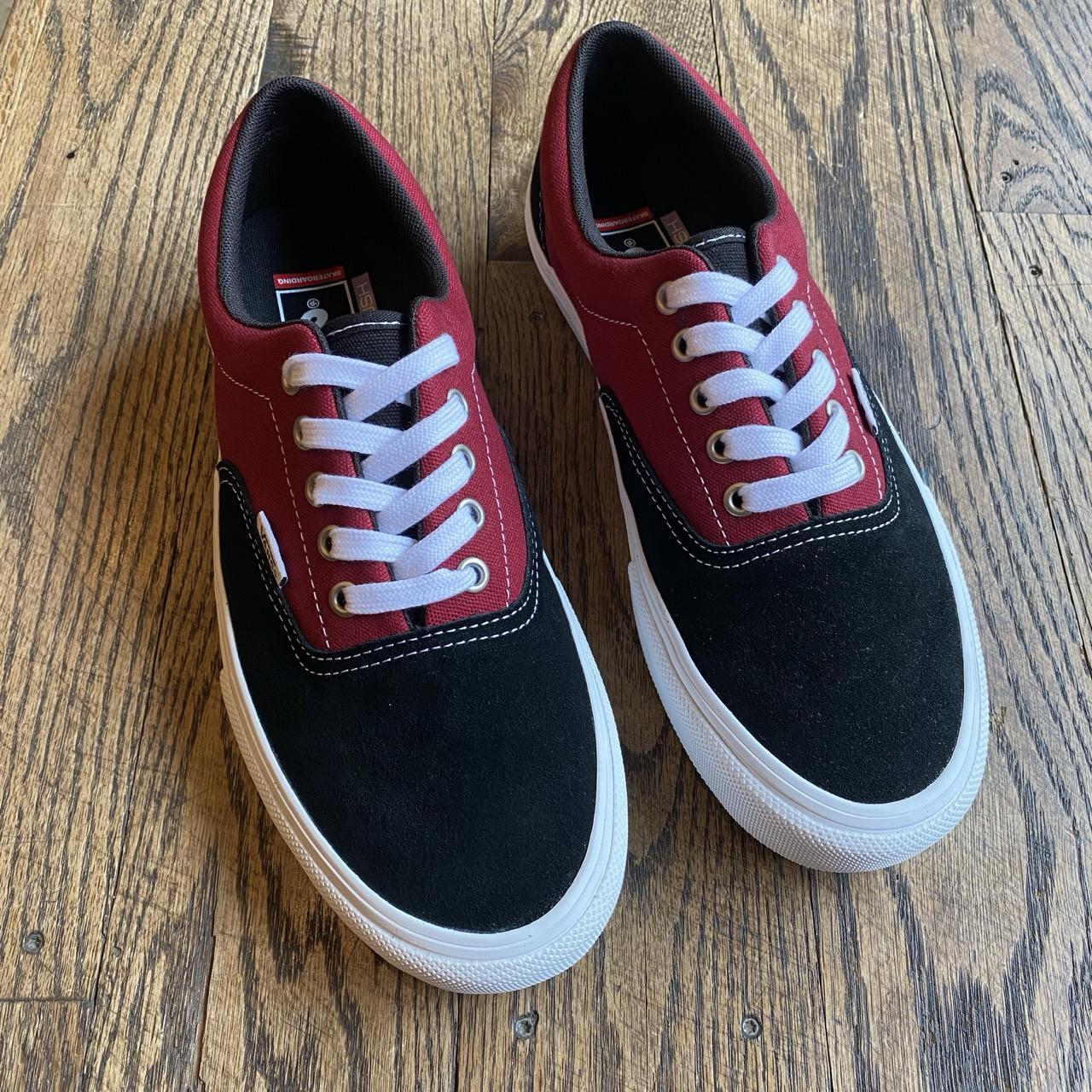 Vans Era (Black/Dark Red)