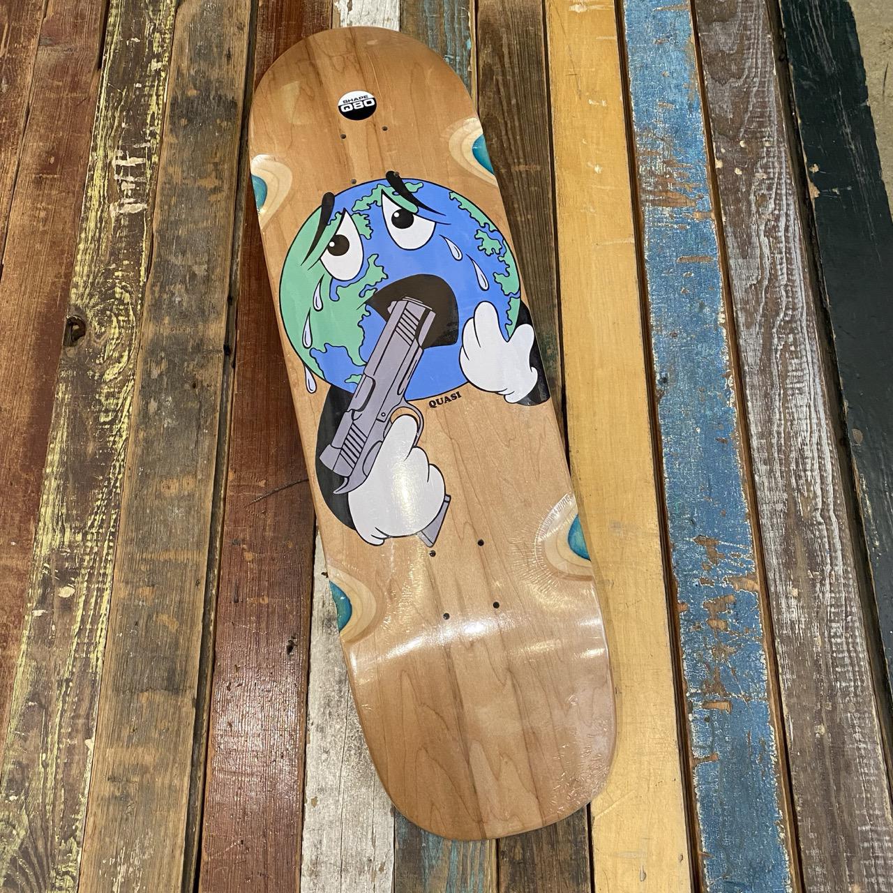 Quasi Shaped World Deck 9"