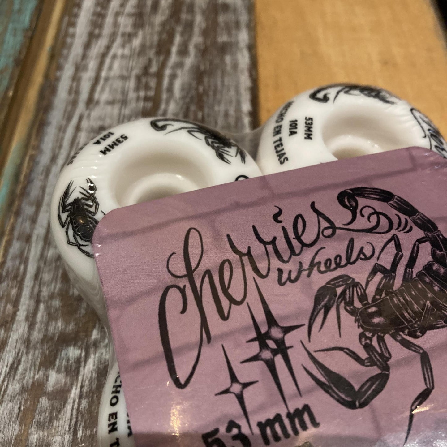 Cherries Scorpions 53mm 101a