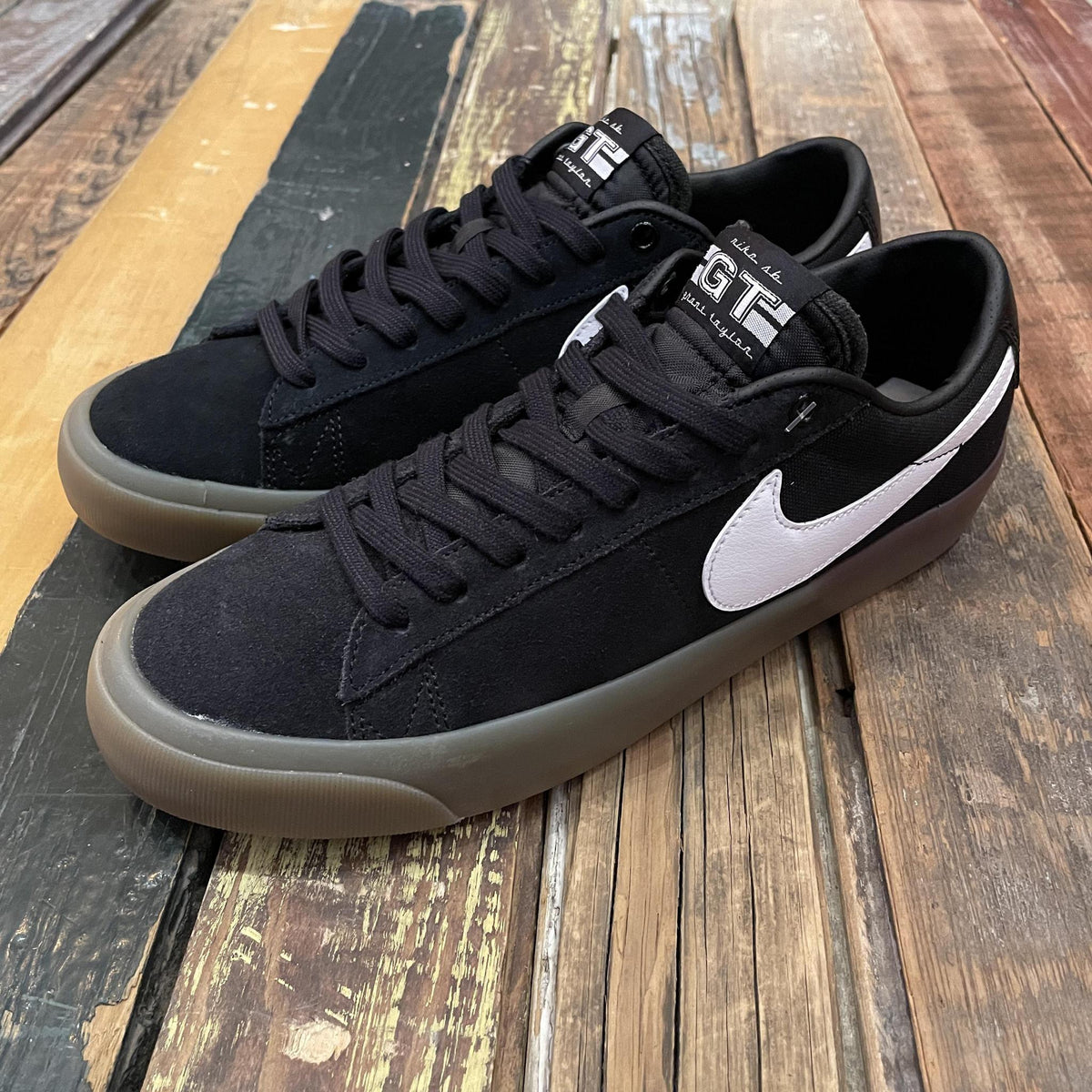 Nike SB Zoom Blazer Low GT (Black\White\Gum)