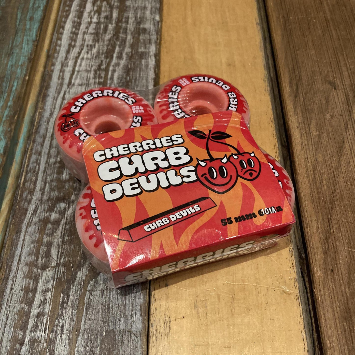 Cherries Curb Devils Red Swirl 55MM 101a