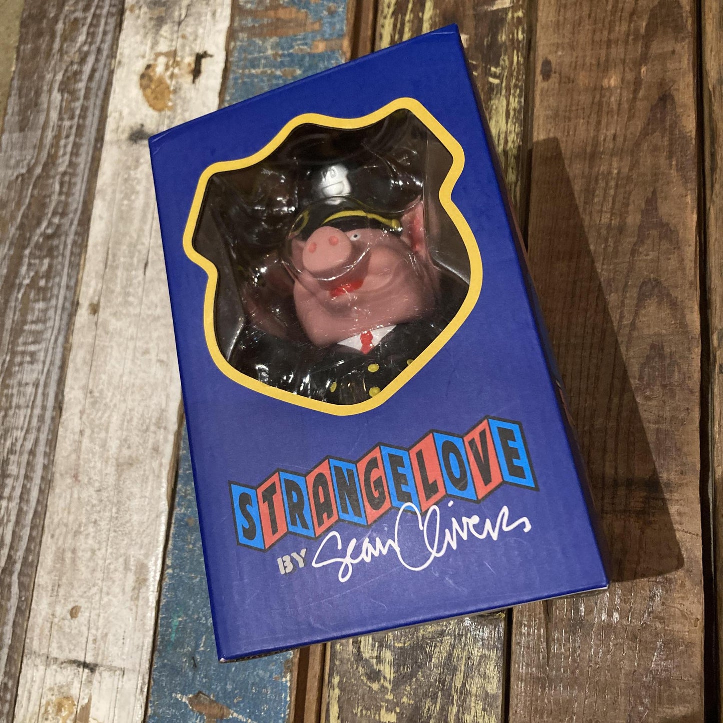 StrangeLove Pig / Neon Officer / Vinyl Toy