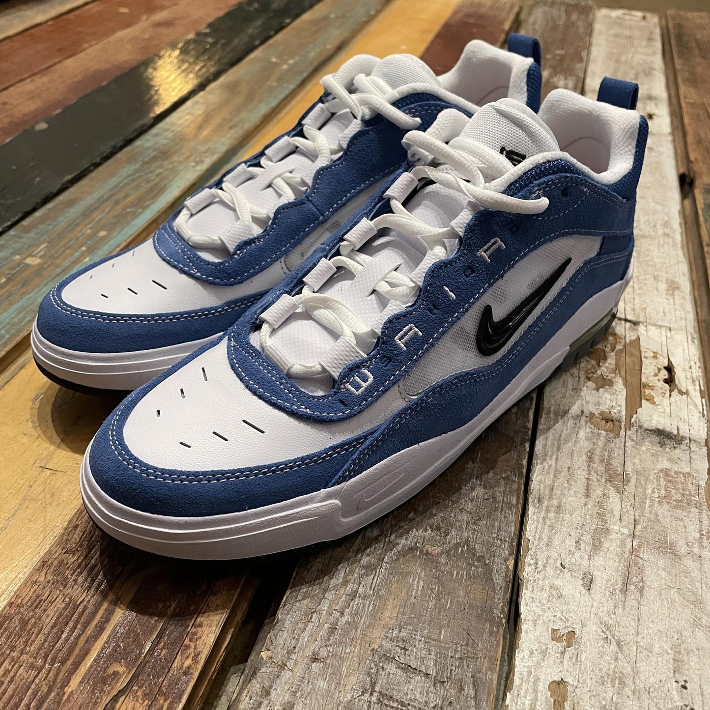 NIKE Air MAX ISHOD "Star Blue"