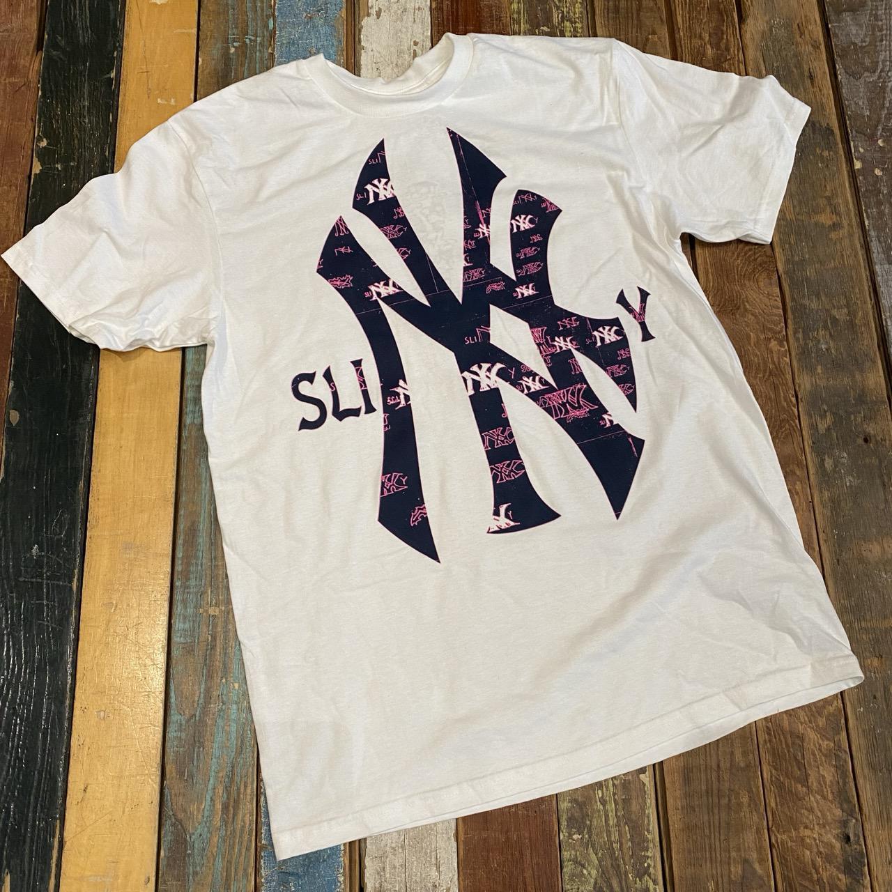 Slinky Yankees Bootleg Tee