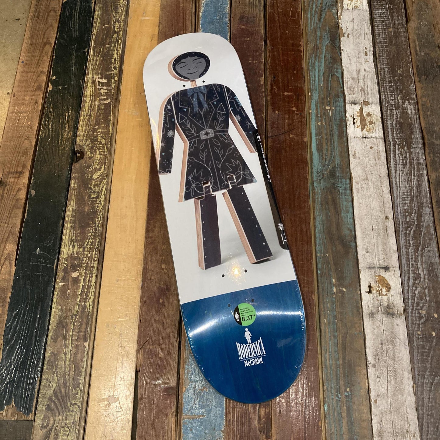 GIRL MODERNICA DECK