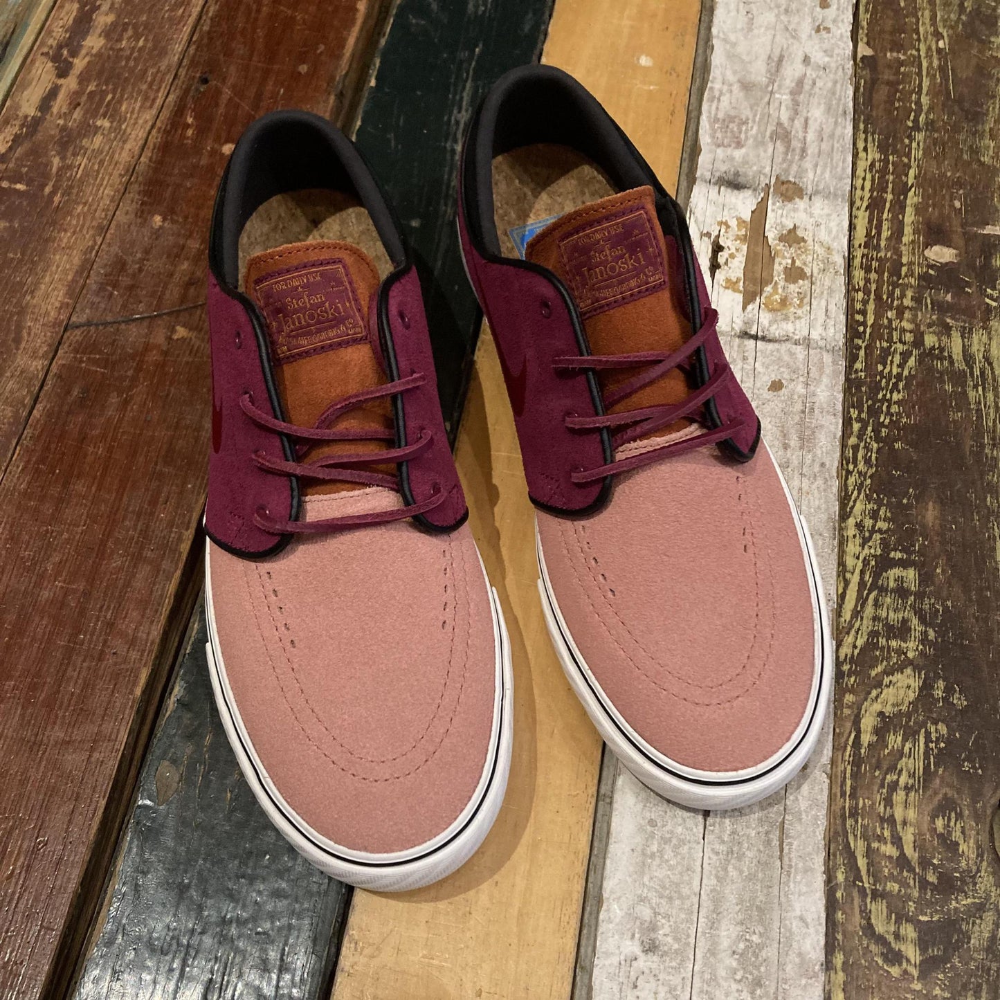 Nike SB Zoom Janoski OG+ Red Stardust DV5475-600