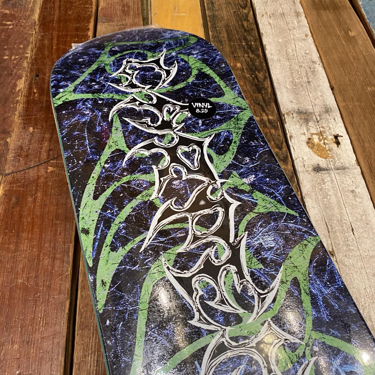 VINYL Skateboards CARPENTER CHROME 8.25" Deck