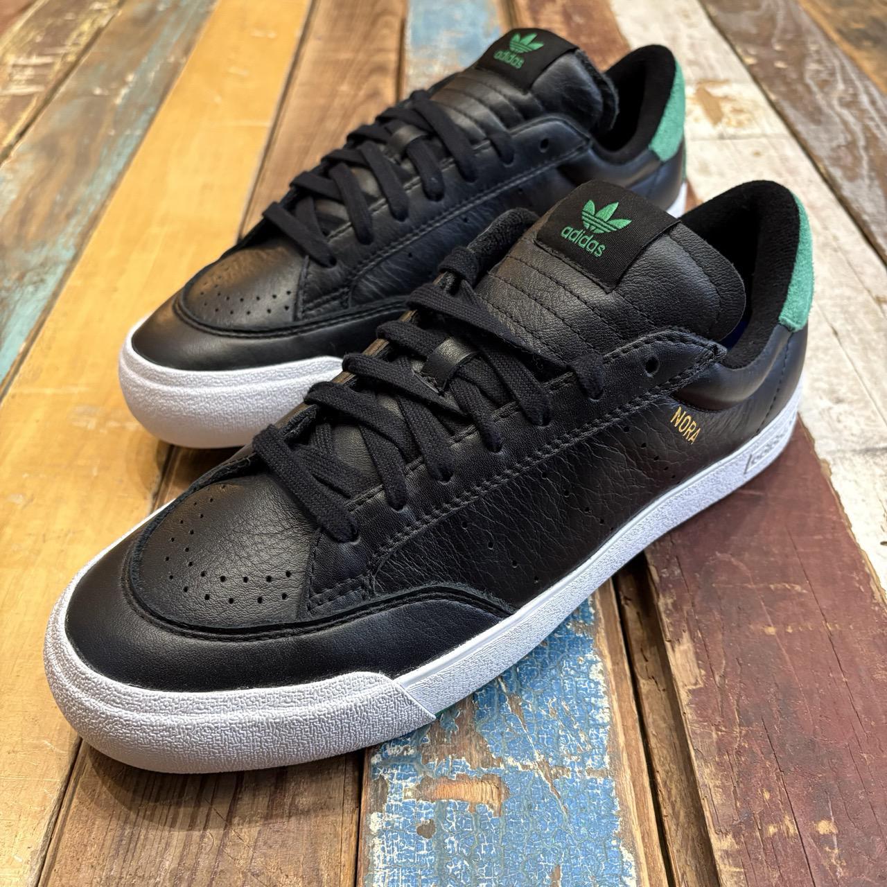 adidas Nora Signature (Core Black/Green Cloud)