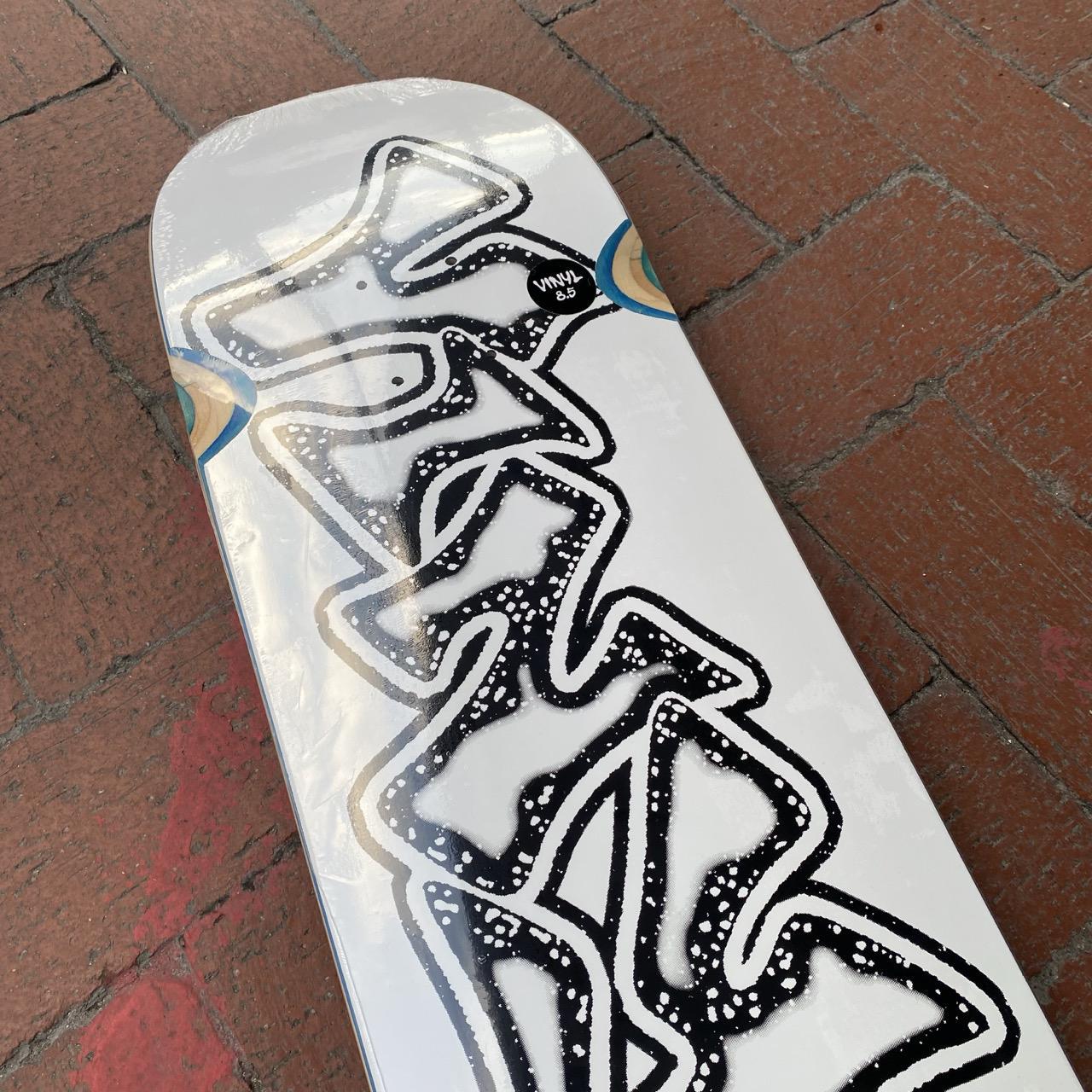 Vinyl "Graffiti Logo" Wheel Wells 8.5" Deck