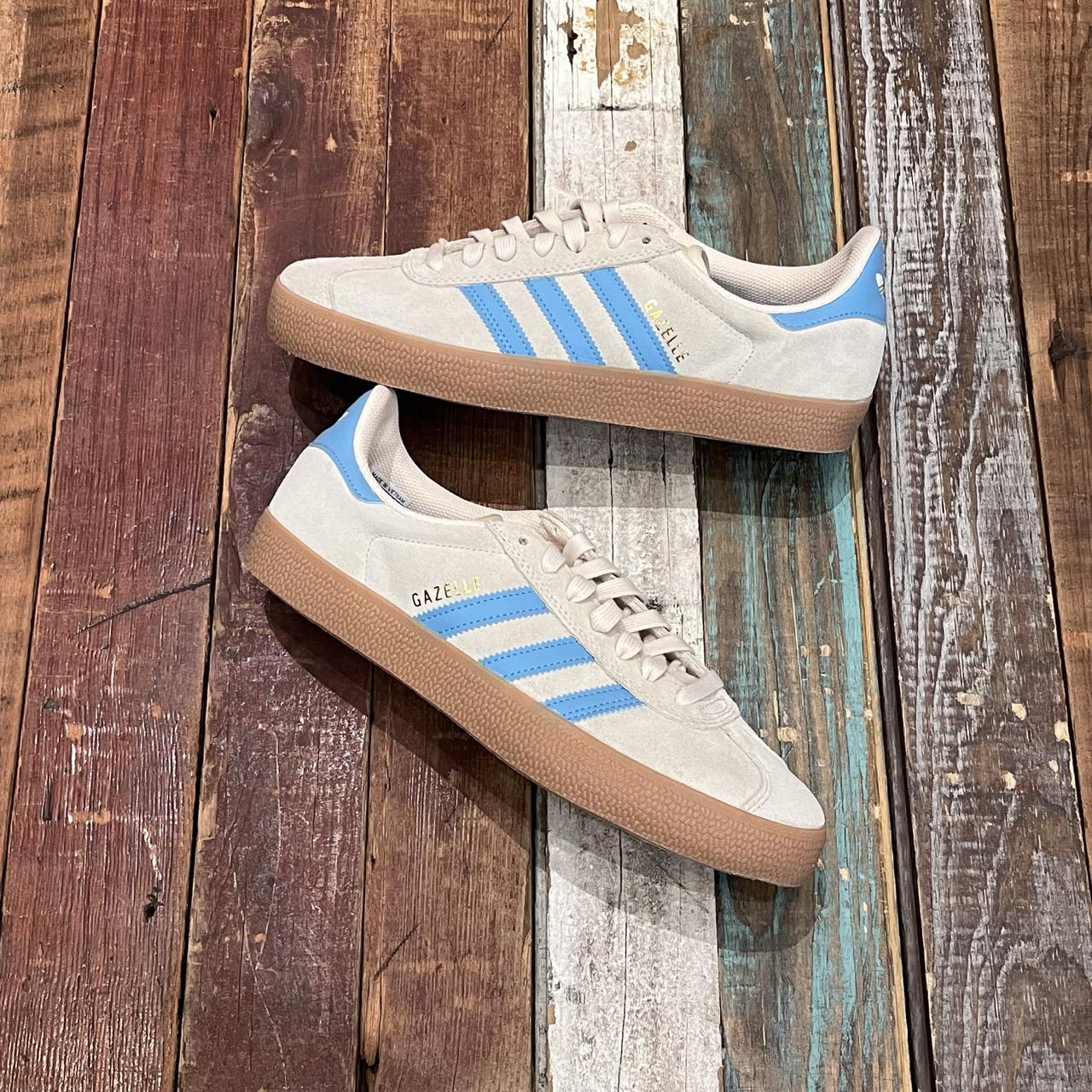 Adidas Gazelle ADV (Crystal White / Crystal White / Gum) humidity Adidas Gazelle ADV (Crystal White / Crystal White / Gum) humidity