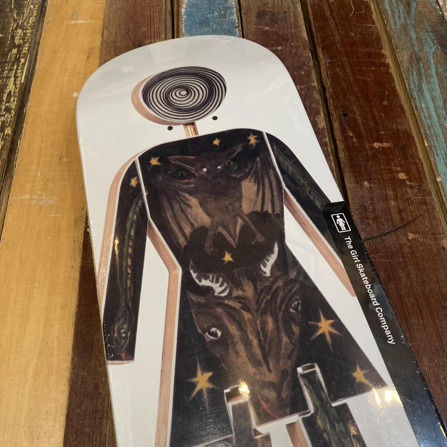 GIRL MODERNICA DECK
