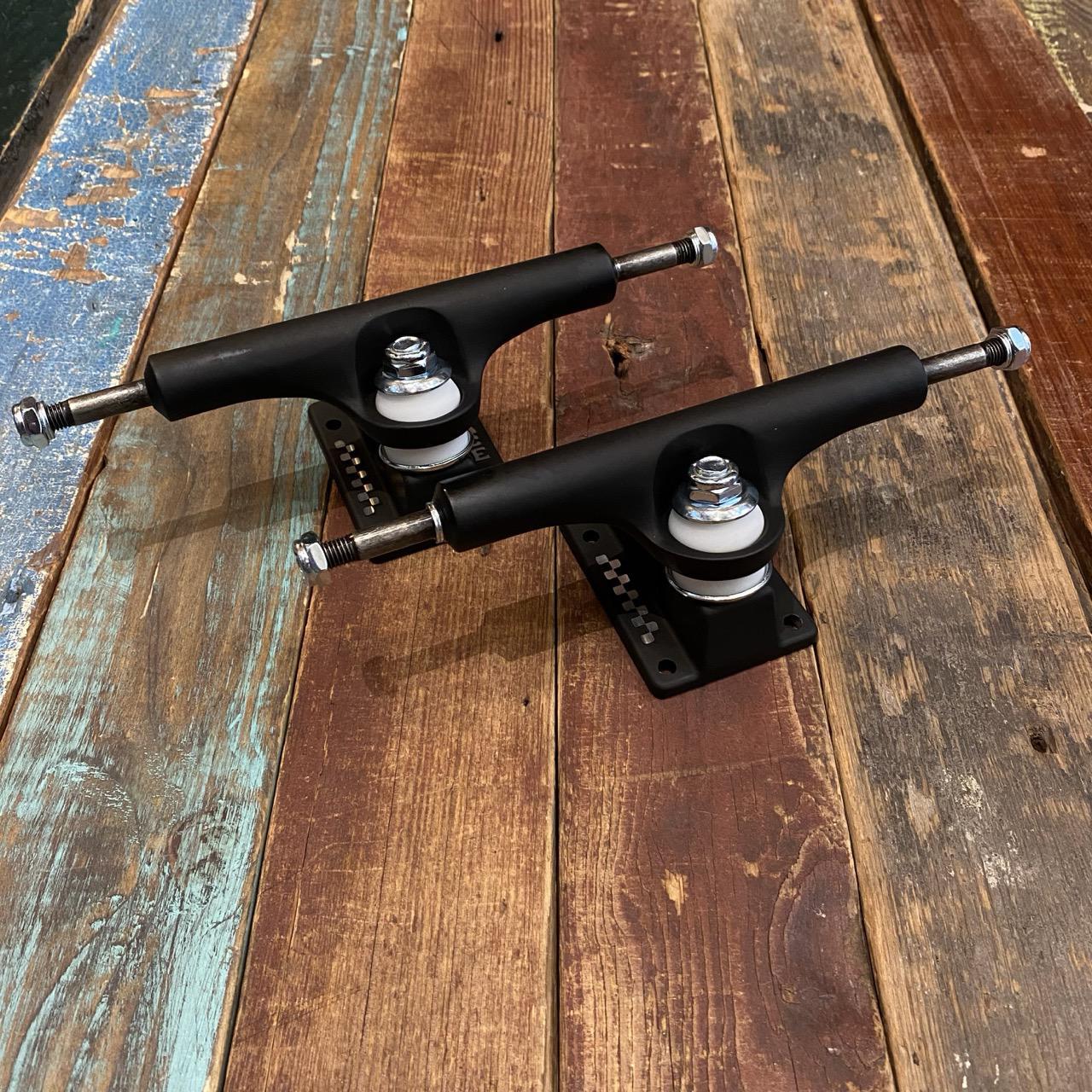 Ace Classic Trucks 44 Matte Black