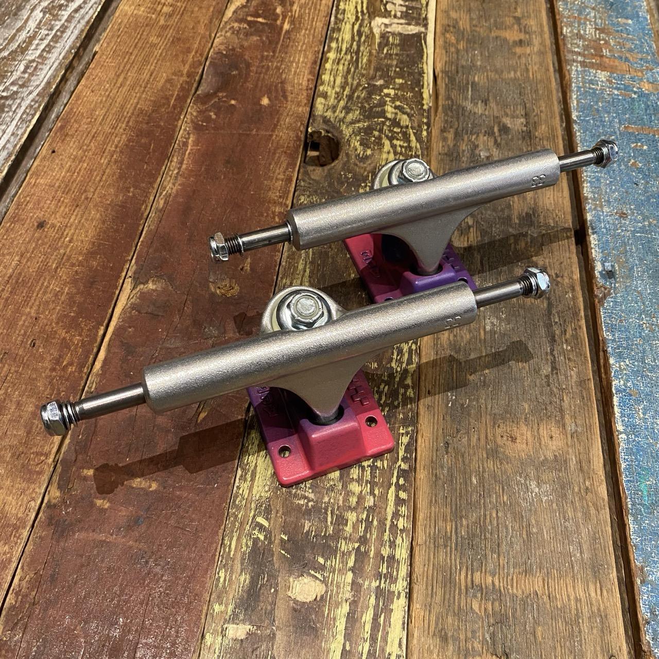 **CUSTOM HAND PAINTED** Ace 33 Trucks