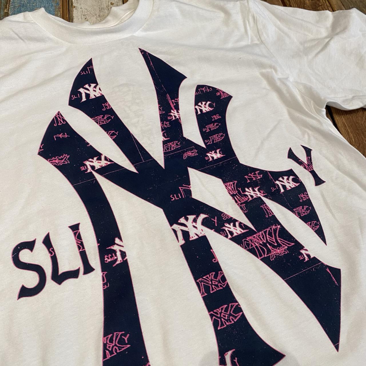 Slinky Yankees Bootleg Tee