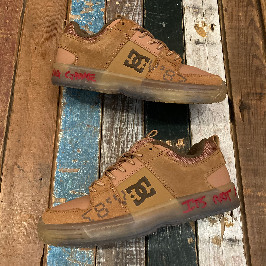 DC Shoes DCV'87 Lynx Skate Shoes ADYS100828-BRN
