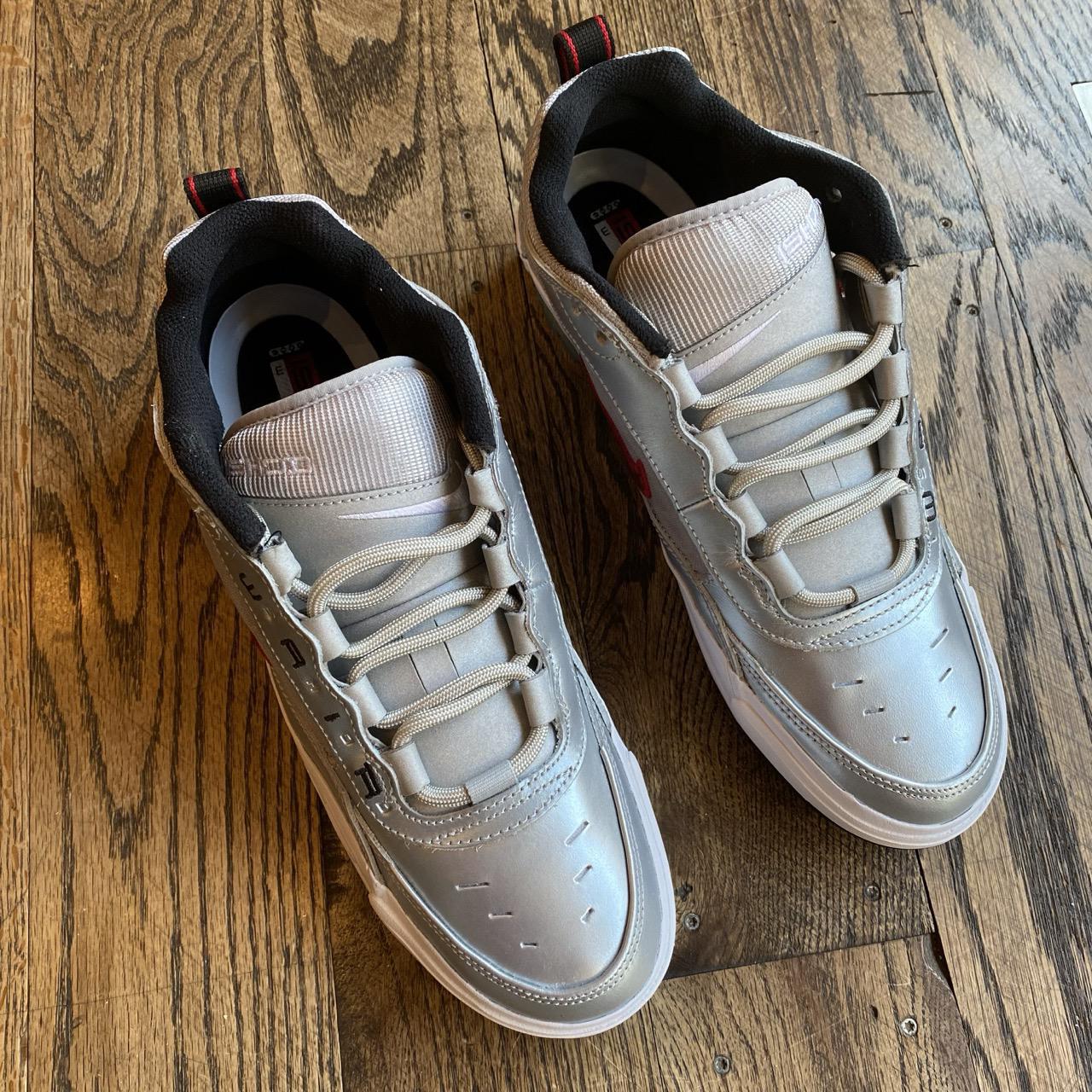 Nike SB Air Max Ishod Wair Silver Bullet