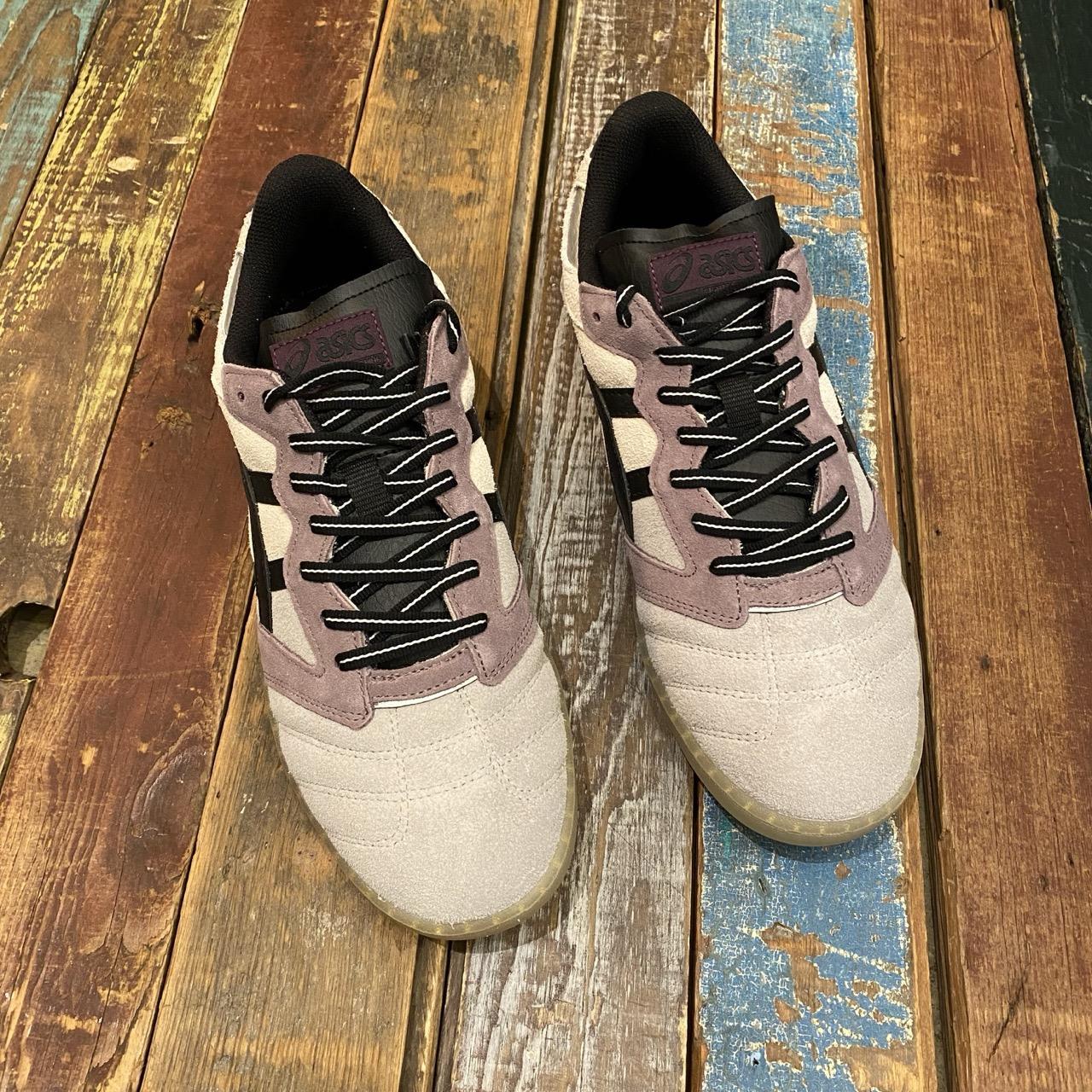 Asics – humidity