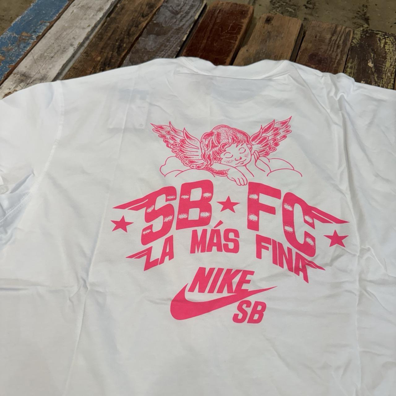 Nike SB "Club 58" FC Pack T-Shirt (White/Hyper Pink)