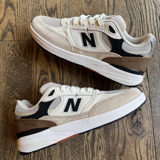 New Balance Andrew Reynolds 933 (Quicksand/Sea Salt)