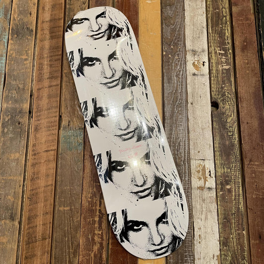 Welcome X Britney Spears BRITNEY WORLD ON POPSICLE 8.75 WHITE DIP