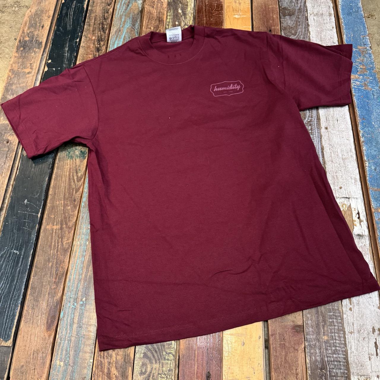 humidity (Puff Print) Badge Tee (Burgundy)