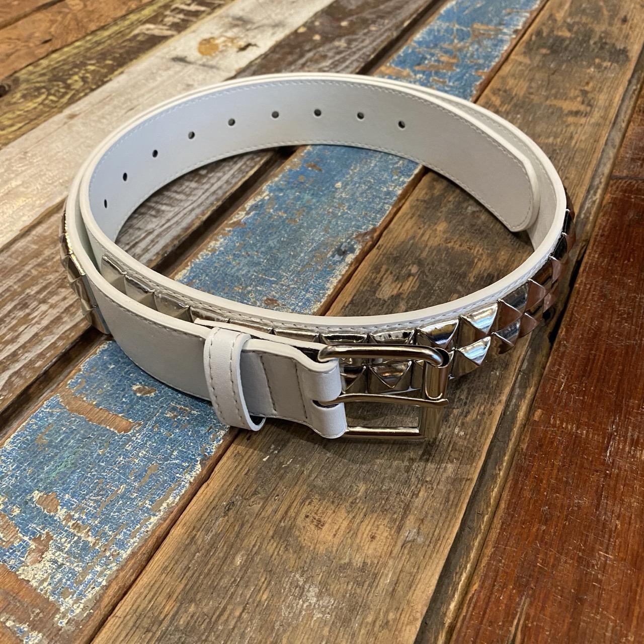 Loosey White Stud Finder Belt