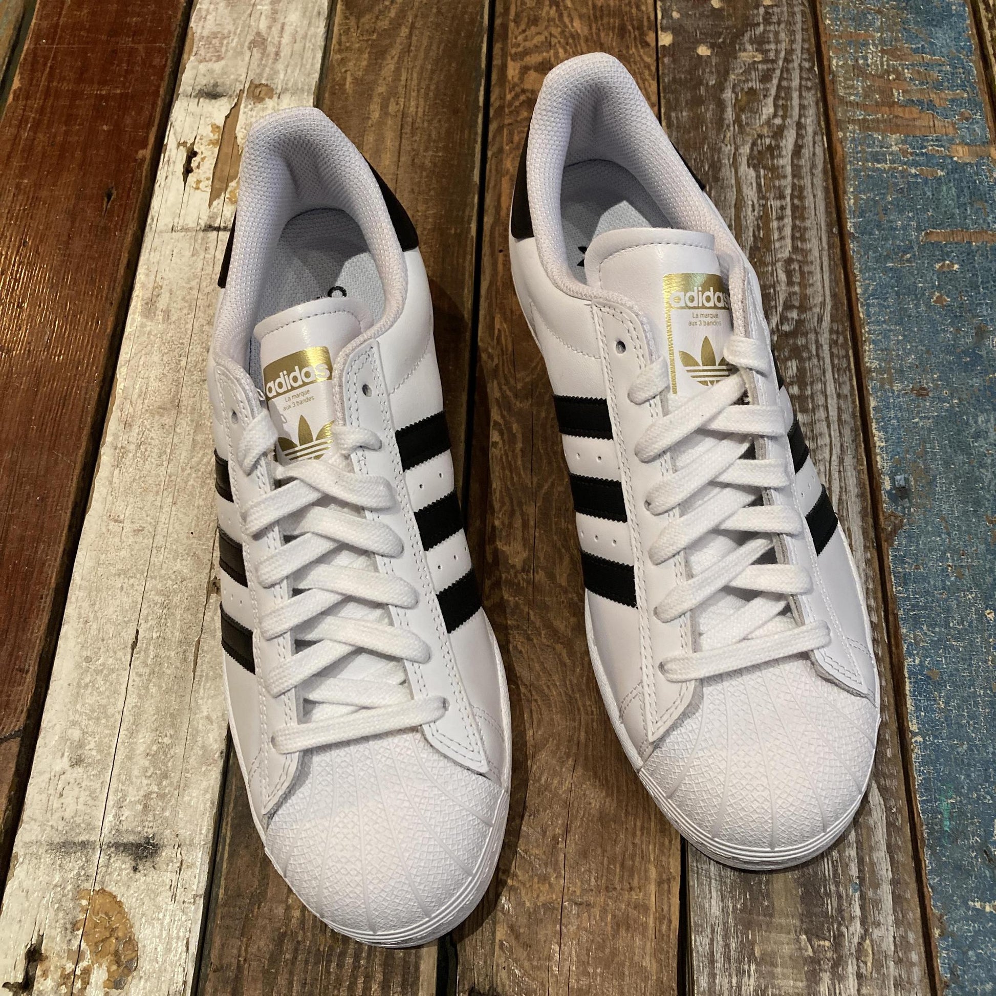 Adidas SUPERSTAR ADV Cloud White / Core Black / Cloud White humidity Adidas SUPERSTAR ADV Cloud White / Core Black / Cloud White humidity