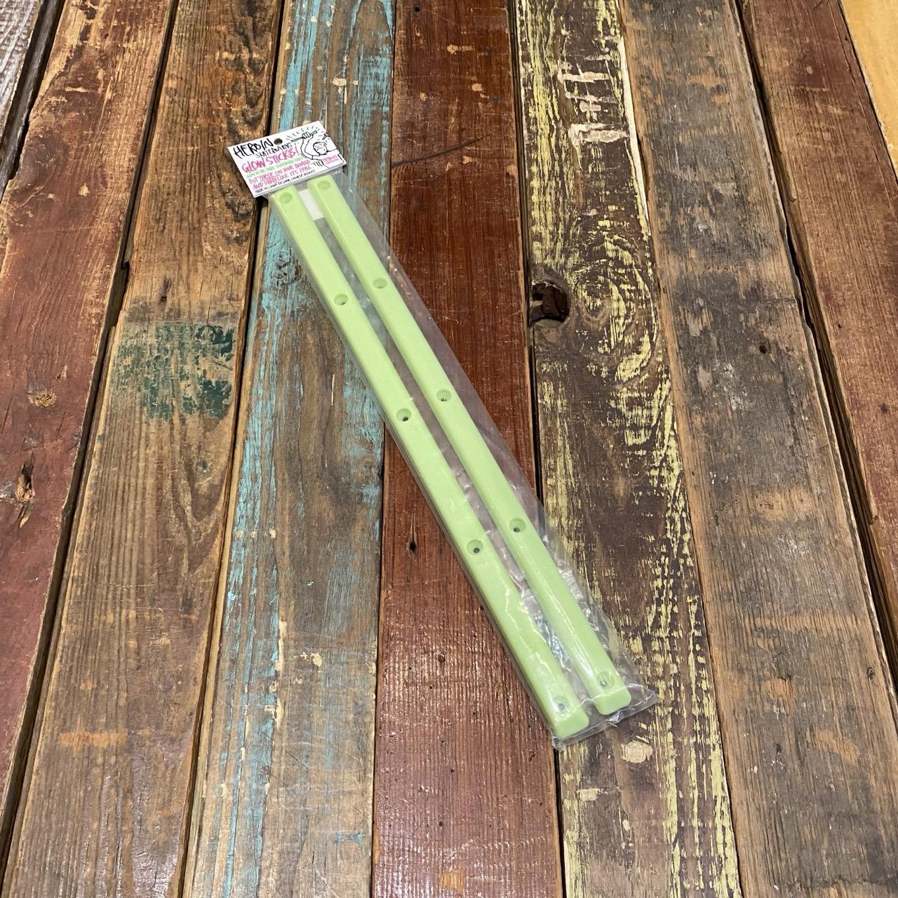 Heroin Glow Sticks Rails