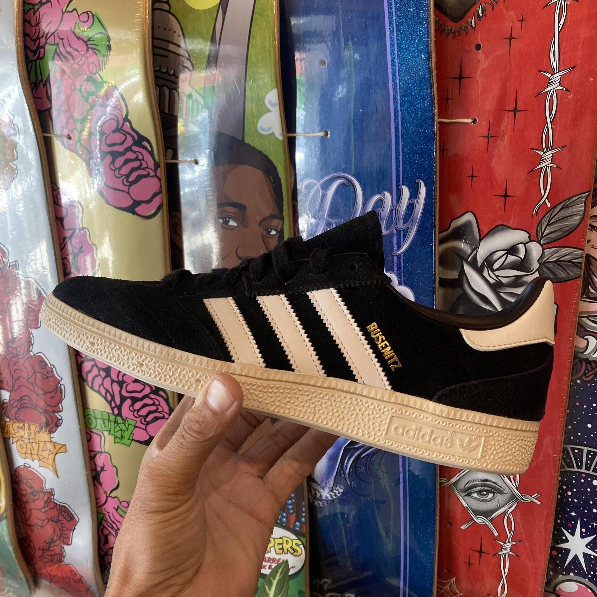Adidas BUSENITZ Vintage Black/White – humidity