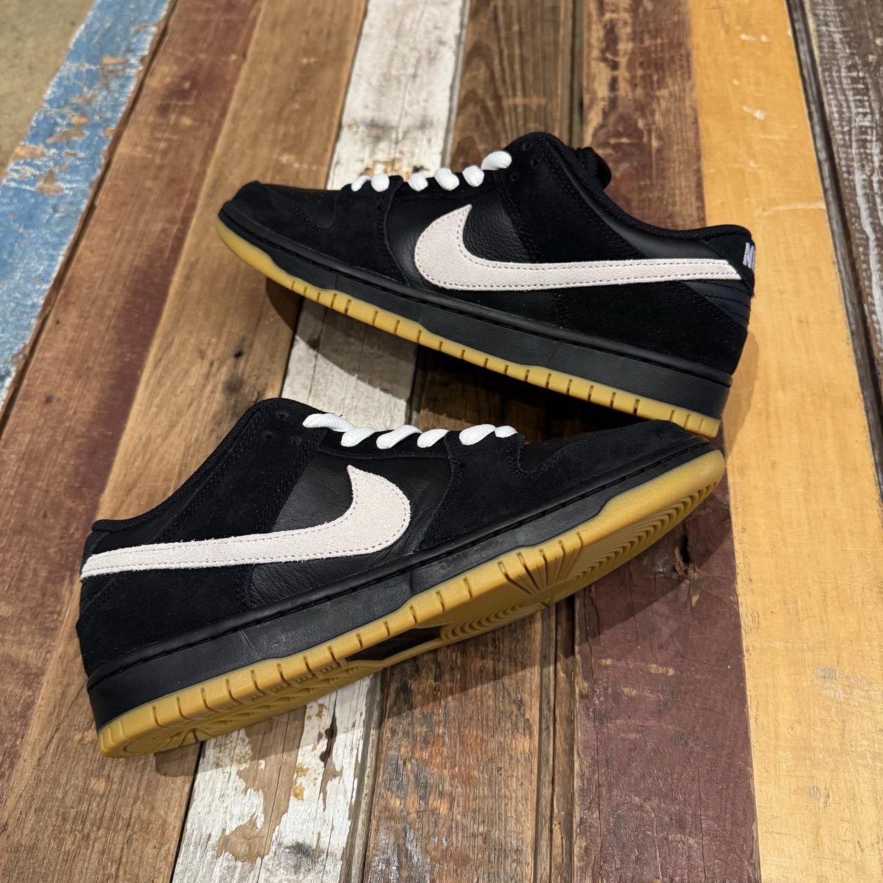 Nike Dunk Low Pro SB (Black/White Gum)
