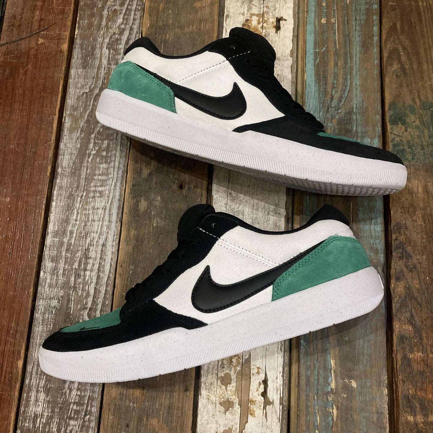 Nike SB FORCE 58 (White Stadium Green Black)