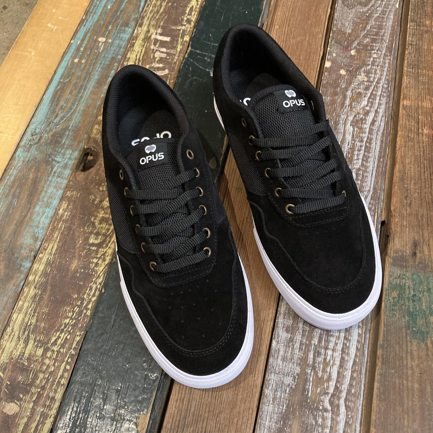 OPUS STANDARD LOW BLACK/WHITE