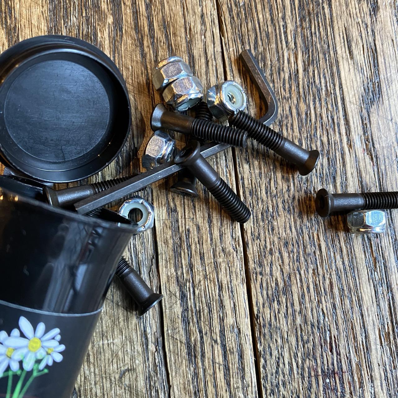 Flowers Hardware 1" Allen