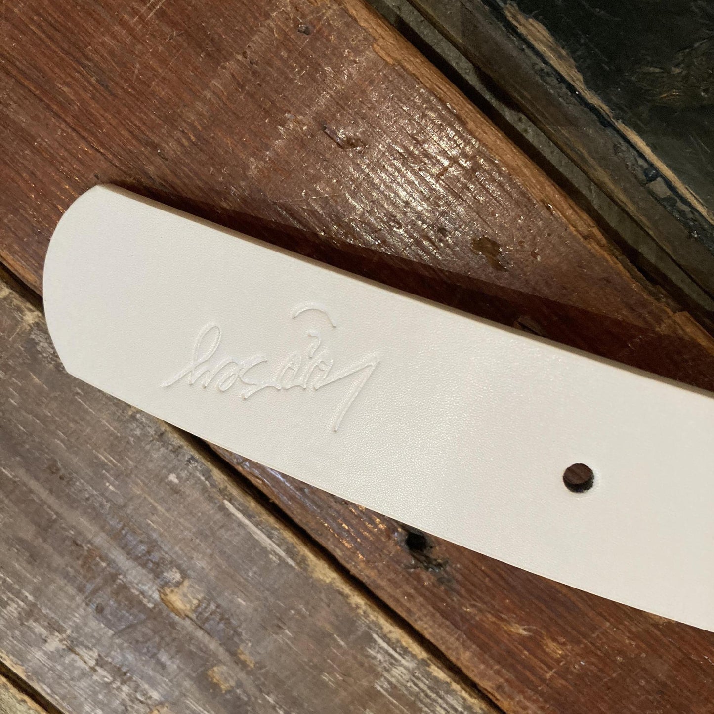 Loosey Stud Finder White Belt