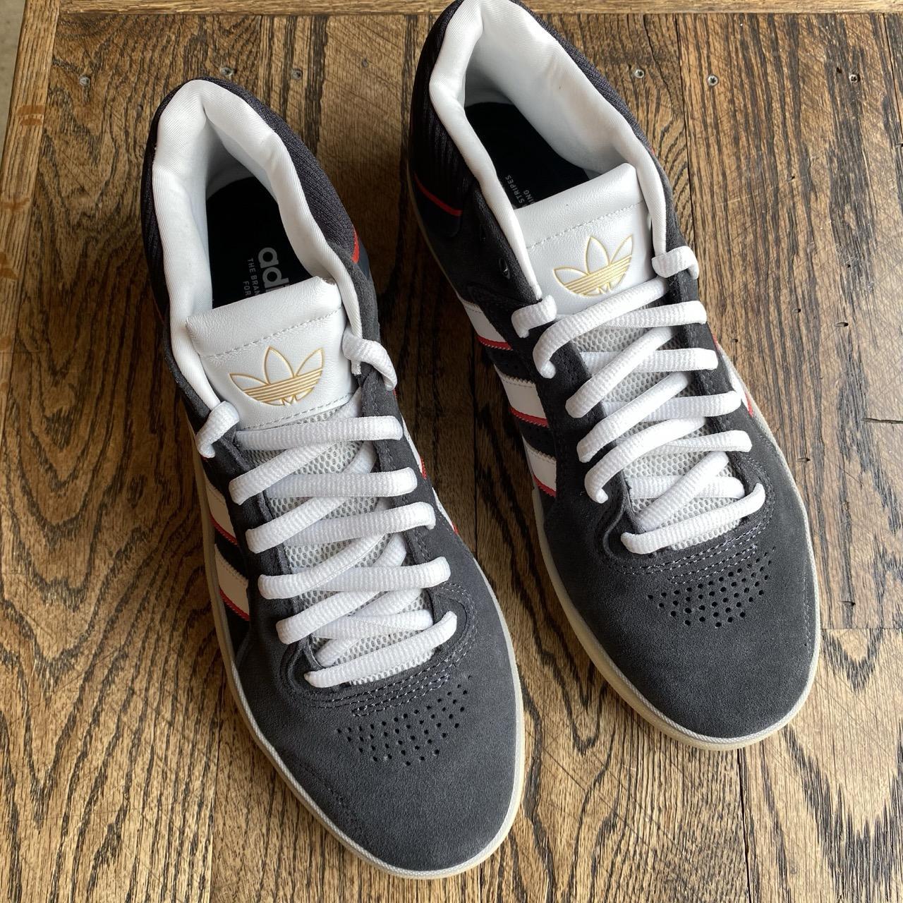Adidas Tyshawn (Carbon/White)