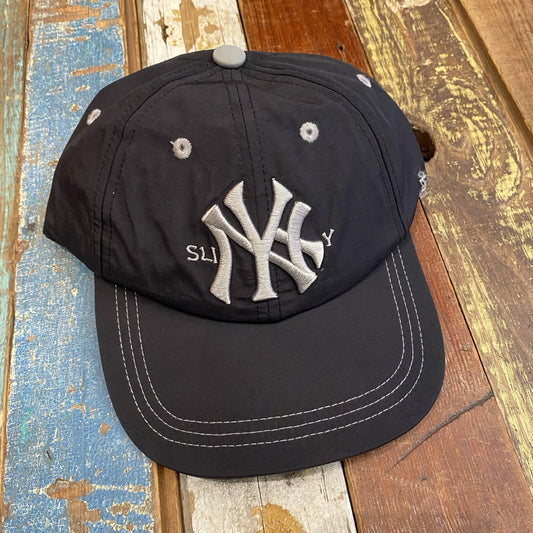 Slinky Yankees Bootleg Hat
