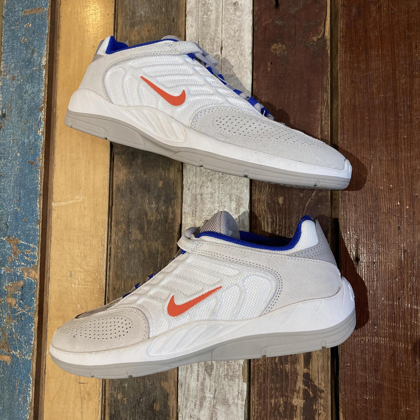 NIKE SB VERTEBRAE "Knicks" Orange/Blue