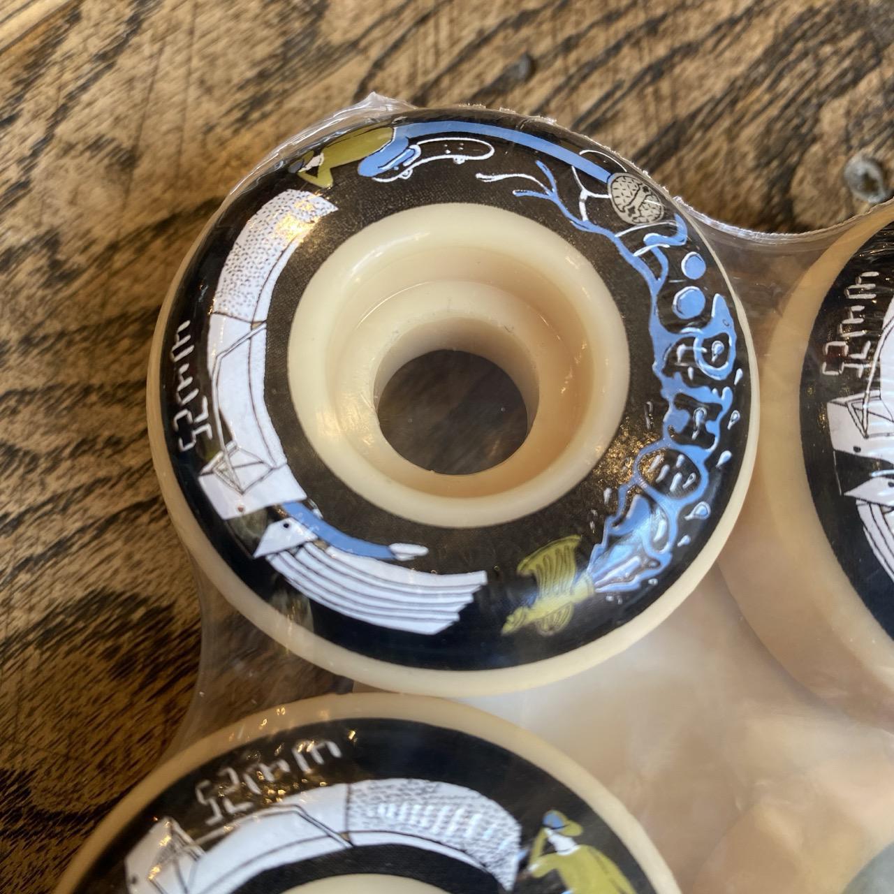 Loophole Manhole Wheels 52mm