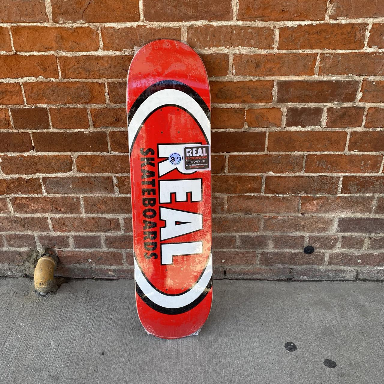 Real Skateboards Classic Oval 8.12"