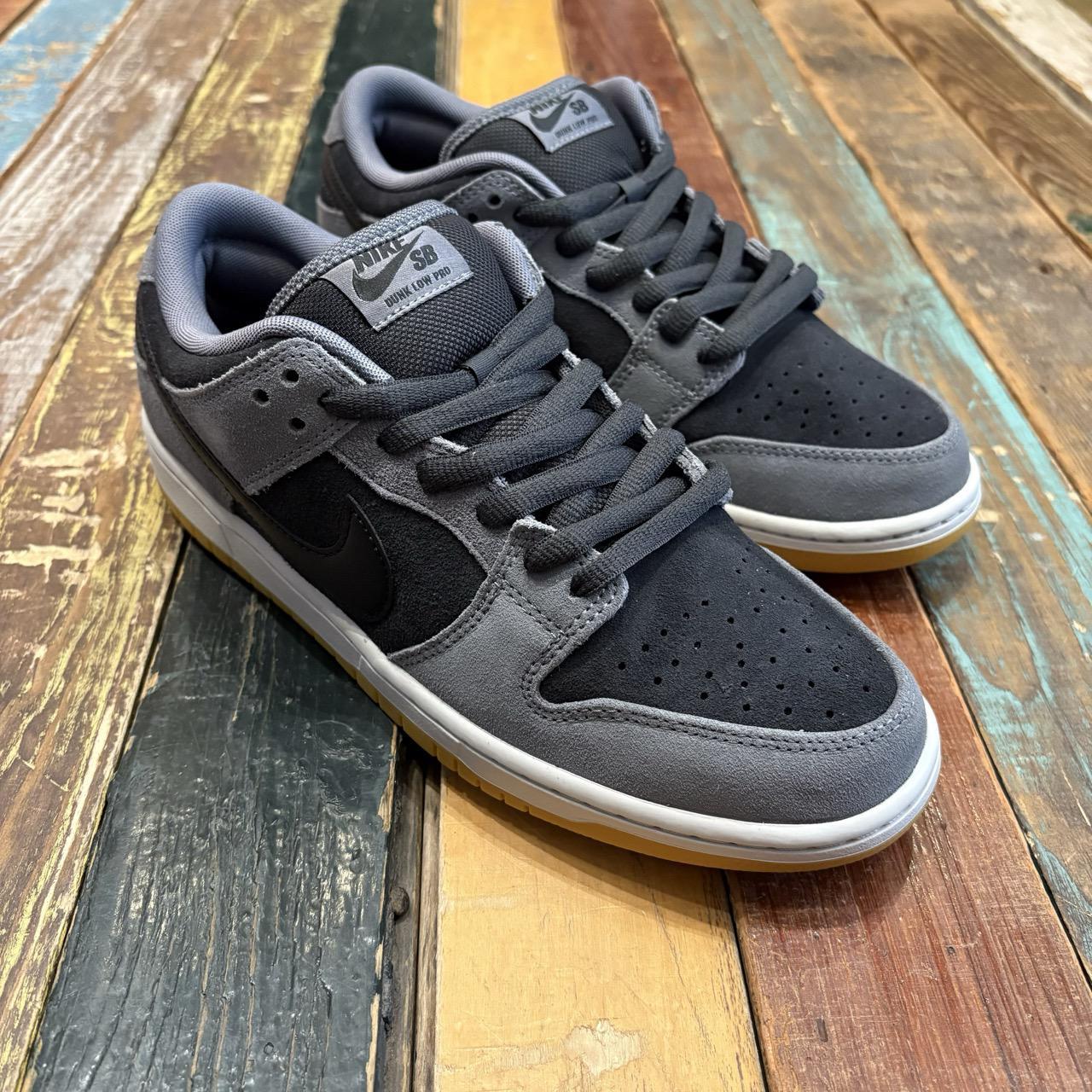 Nike SB Dunk Low Dark Smoke Grey