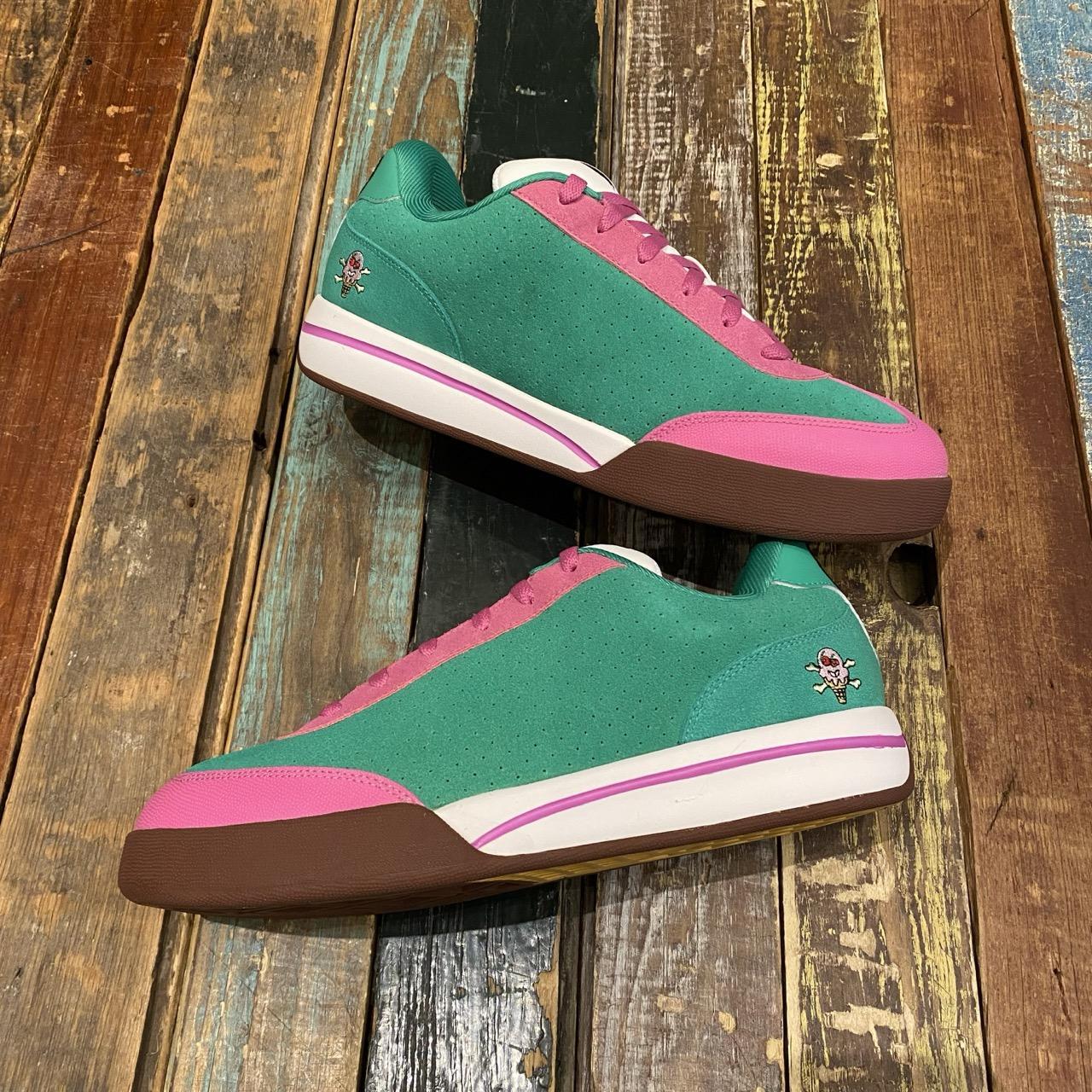 Ice Cream BOARD FLIP (Green/Pink/White)